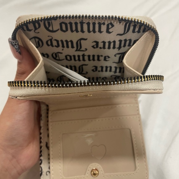 Juicy Couture Beige Wallet with Gold Accents - Picture 5 of 5